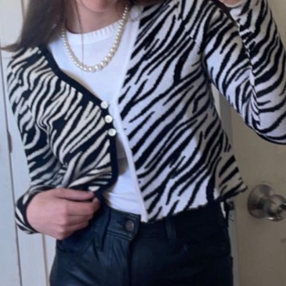 L.A Hearts Zebra Print Sweater Cardigan Size Small